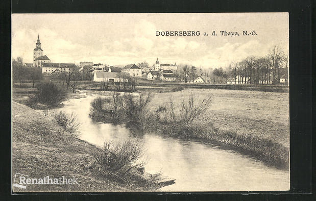 AK-Dobersberg-am-Bach-mit-Blick-Richtung-Kirche.jpg