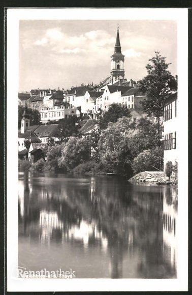 AK-Waidhofen-Thaya-Teilansicht-mit-Kirchturm.jpg