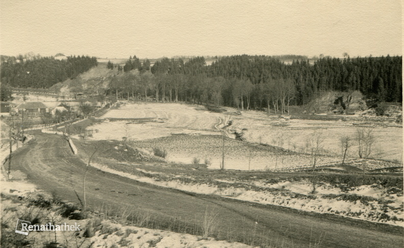 Pohled z Menhartické, Černého mostu - 1946.jpg