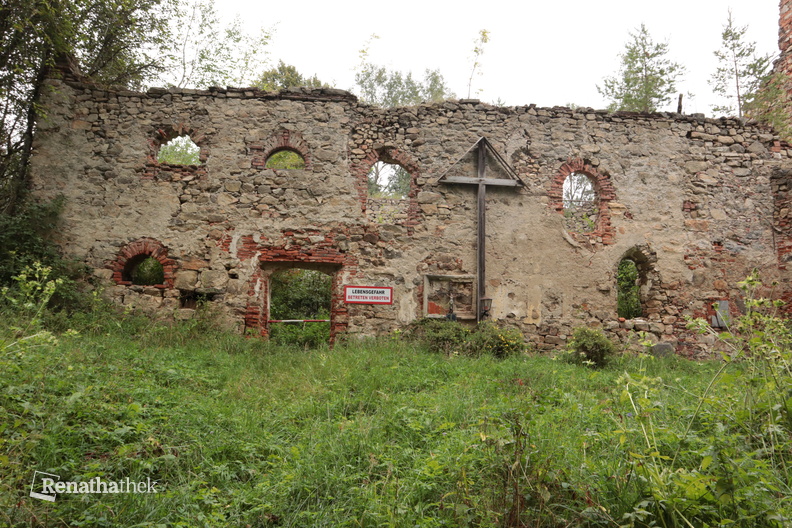 Überreste der Kirche.JPG