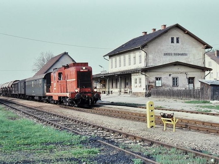 Gross Siegharts mit dem GmP 71402 am 5.5.1986 aus Göpfritz ankommend
